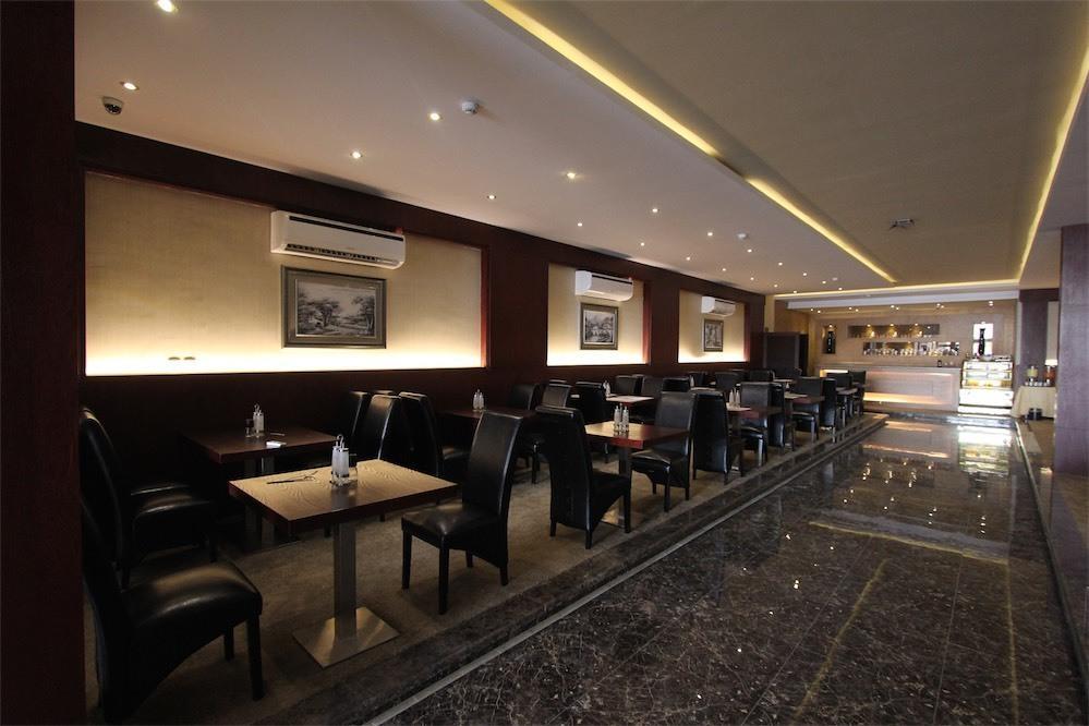 Taleen Granada Hotel Apartments Ar Riyad Esterno foto